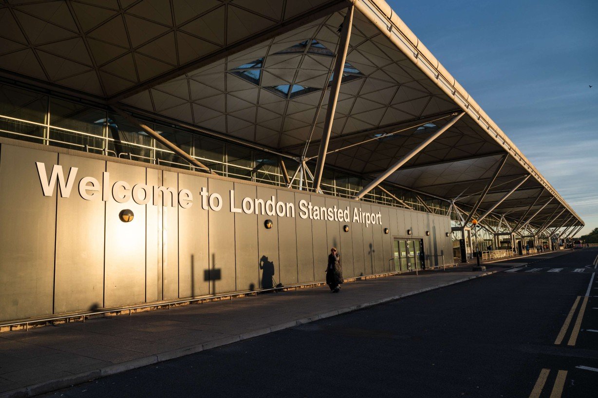 Stansted Airport Taxi – Book Airport Transfers Online